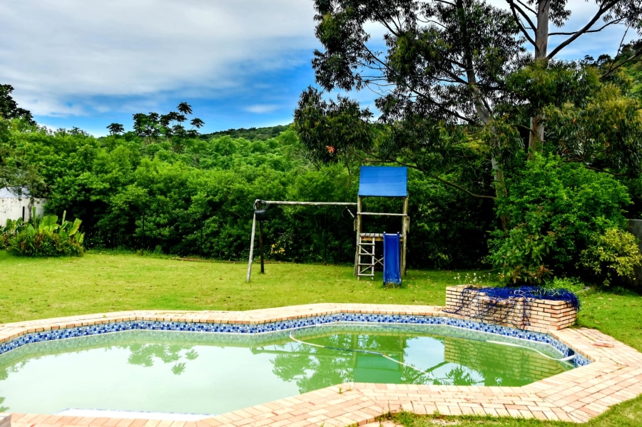 4 Bedroom Property for Sale in Abbotsford Eastern Cape